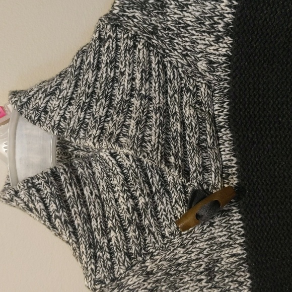 BabyGap Toddler Child Knit High Collar Sweater Size 5 Years - Picture 3 of 9
